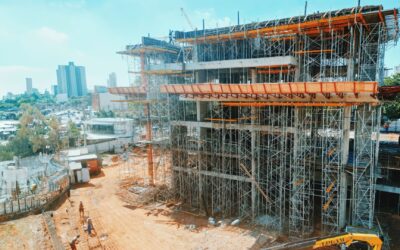 Escoramento em Grandes Alturas com Soluções TIP